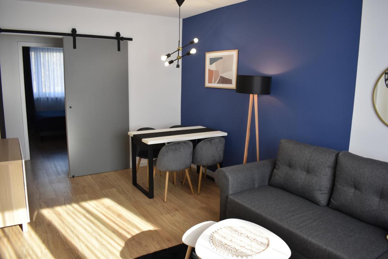 Apartament W Centrum Przy Parku Na Wyspie Piła Dış mekan fotoğraf