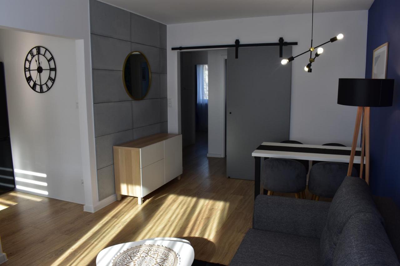 Apartament W Centrum Przy Parku Na Wyspie Piła Dış mekan fotoğraf