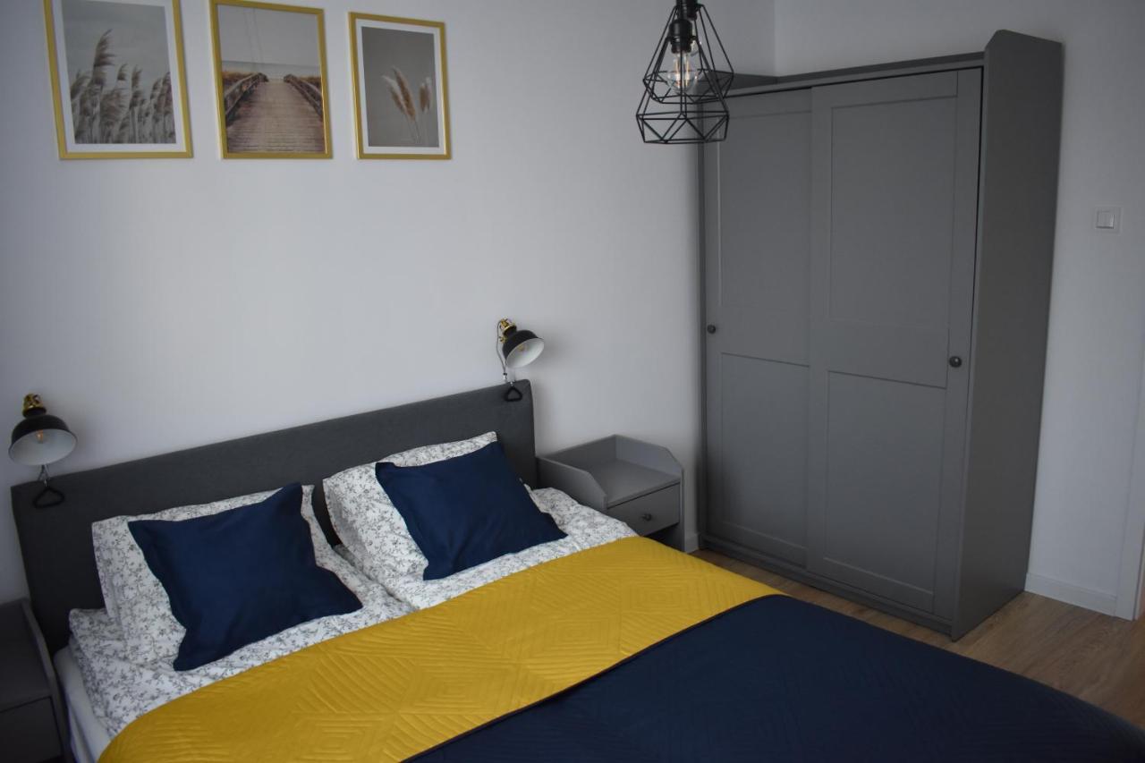 Apartament W Centrum Przy Parku Na Wyspie Piła Dış mekan fotoğraf
